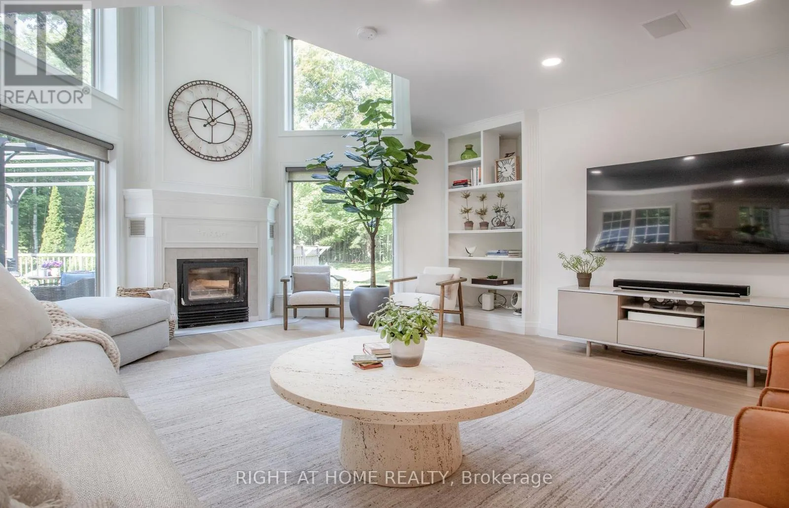 27 TIMBERLANE COURT