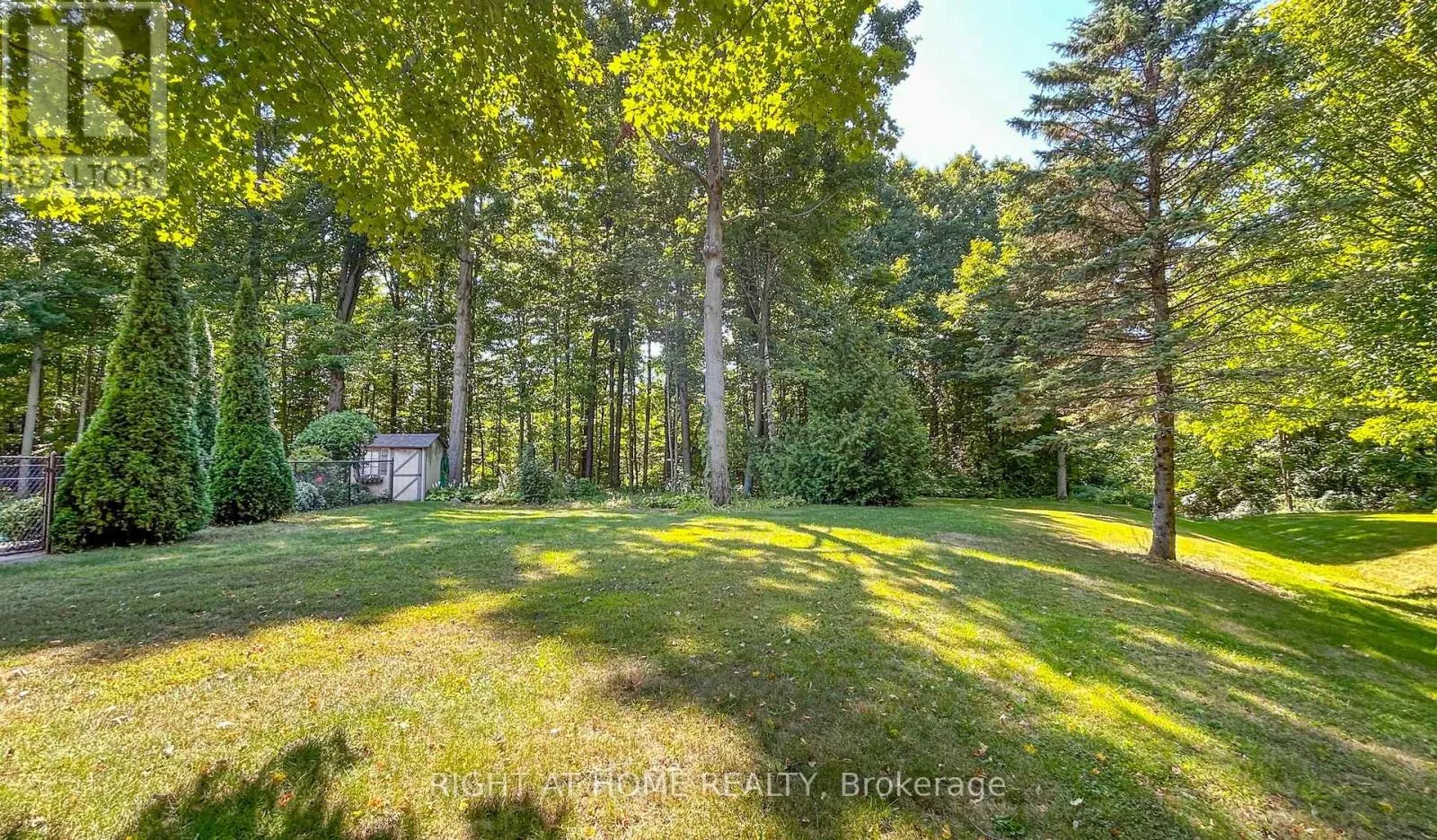 27 TIMBERLANE COURT