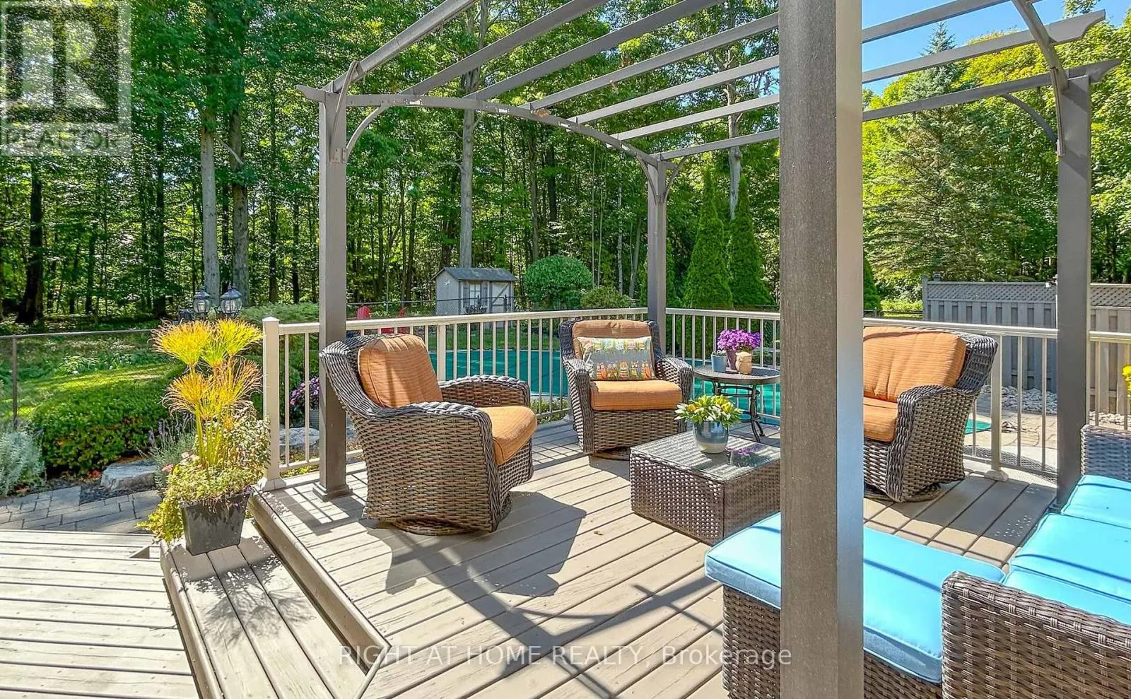 27 TIMBERLANE COURT
