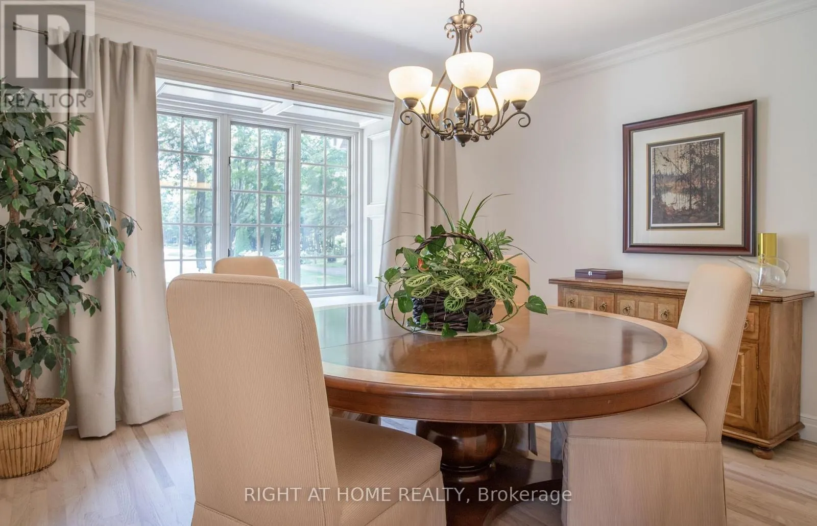 27 TIMBERLANE COURT