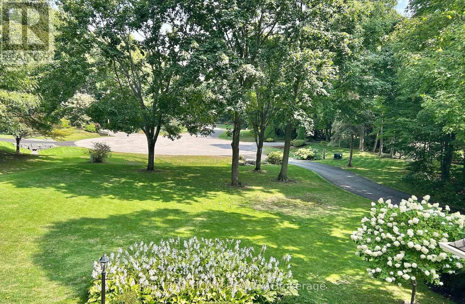 27 TIMBERLANE COURT