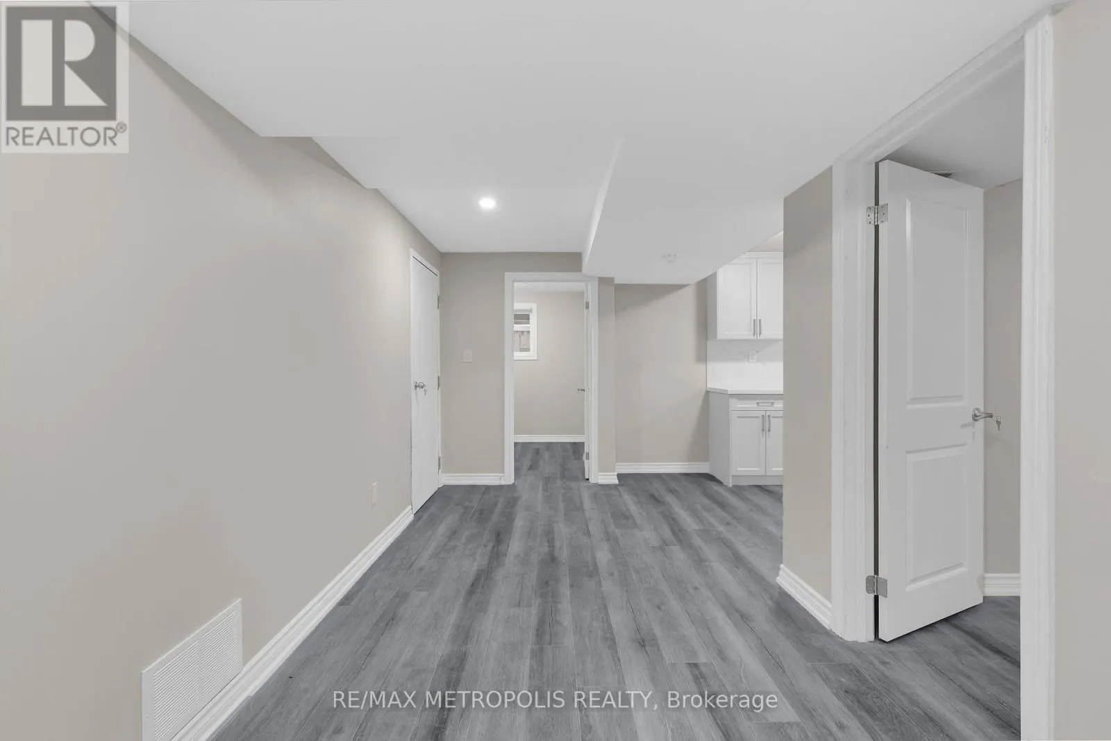 BSMT - 161 WINDFIELDS FARM DRIVE W