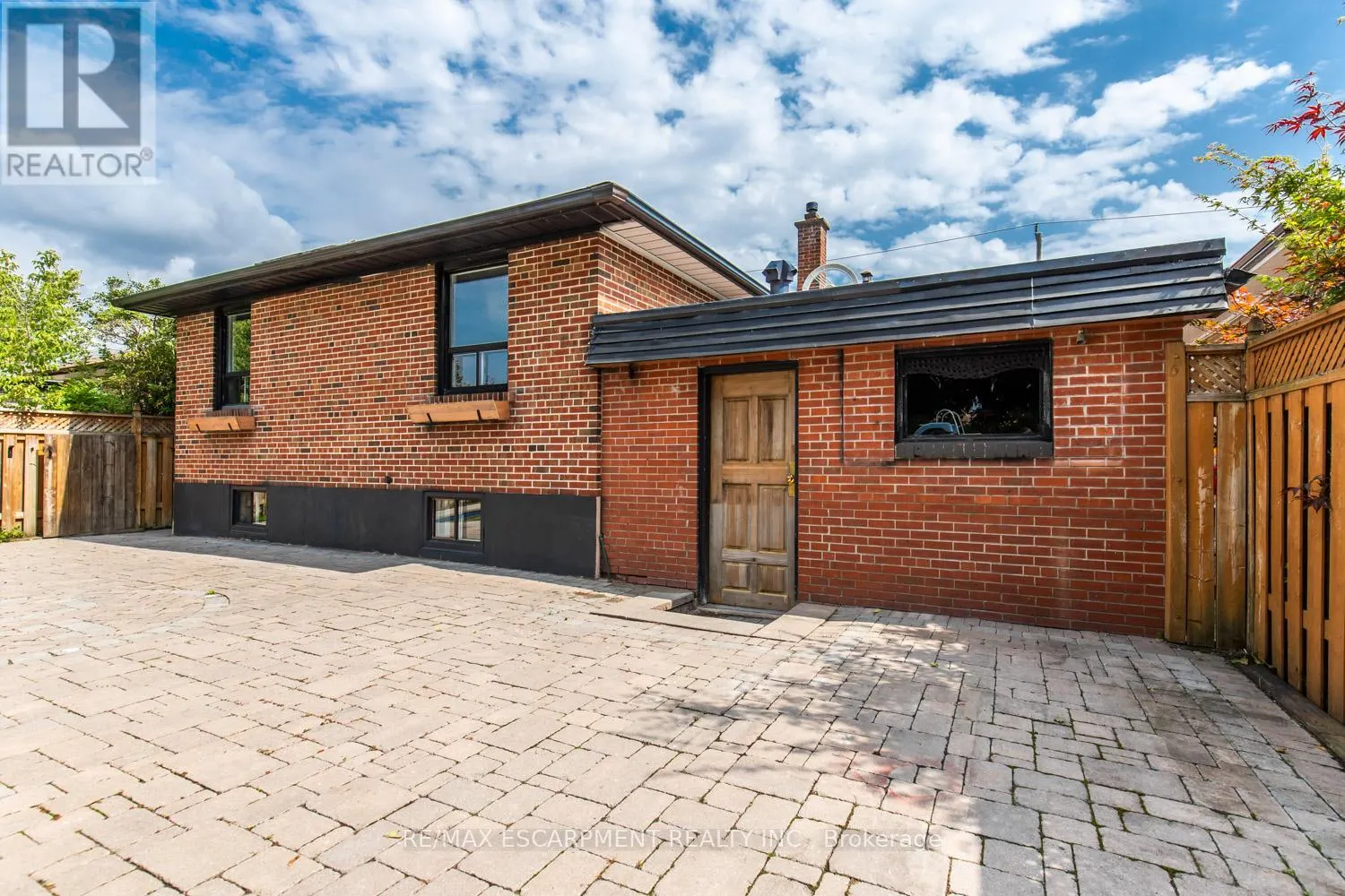 60 GREENOCK AVENUE