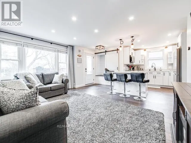 80 OAKES AVENUE