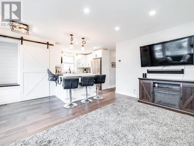 80 OAKES AVENUE