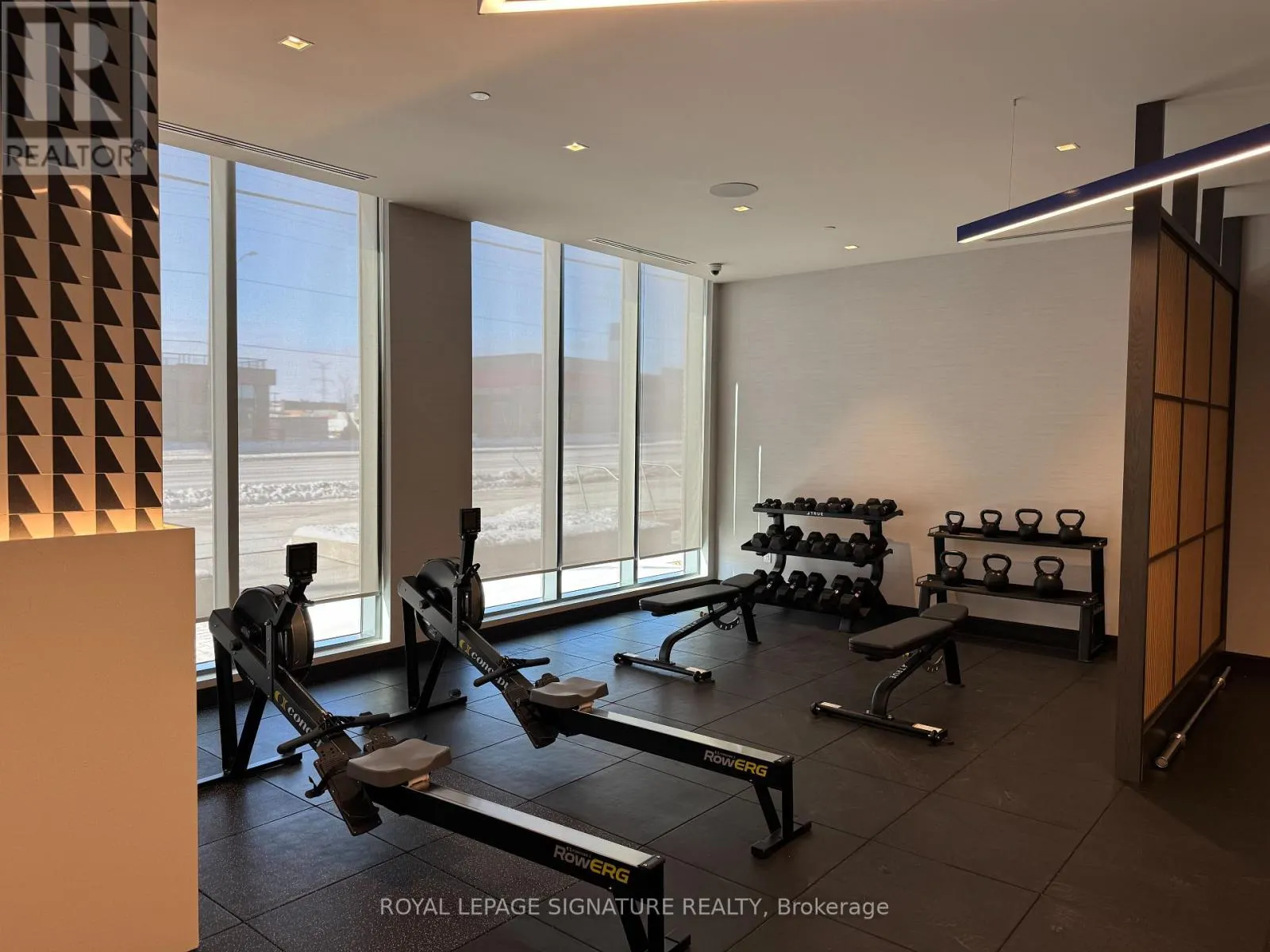 1513 - 2545 SIMCOE STREET N