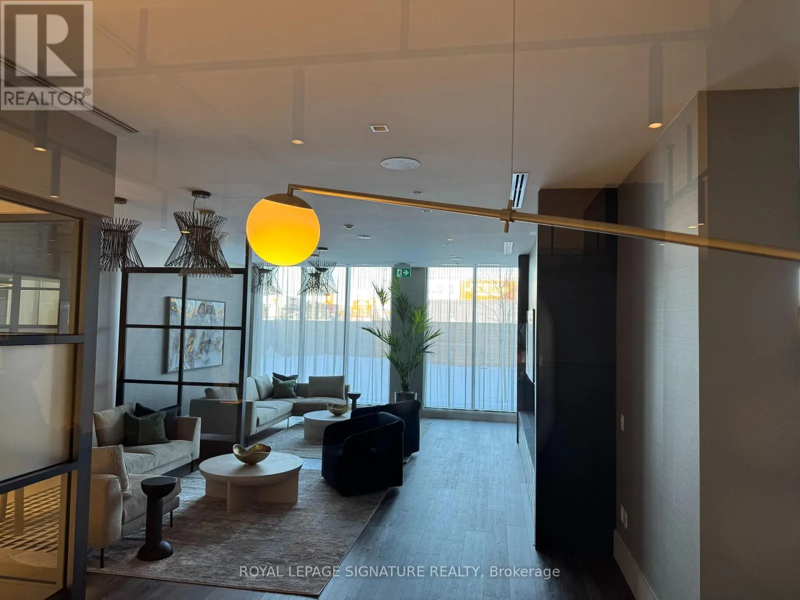 1513 - 2545 SIMCOE STREET N