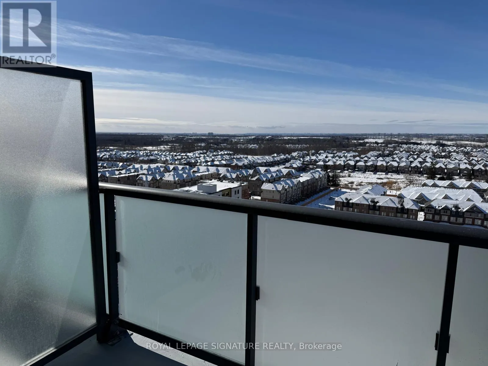 1513 - 2545 SIMCOE STREET N