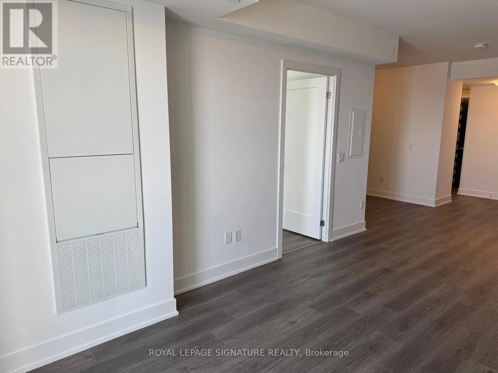 1513 - 2545 SIMCOE STREET N