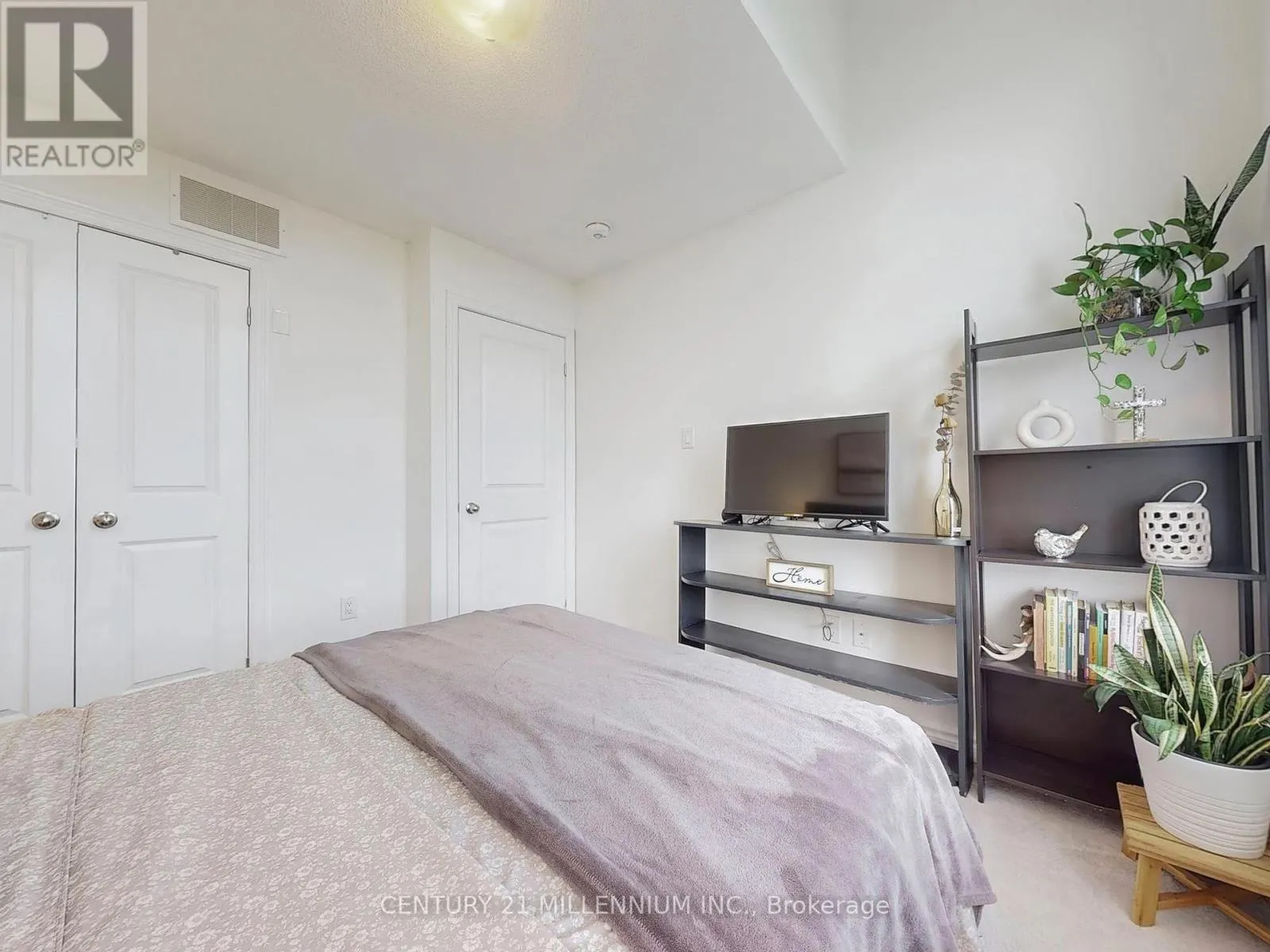 2578 WILLIAM JACKSON DRIVE