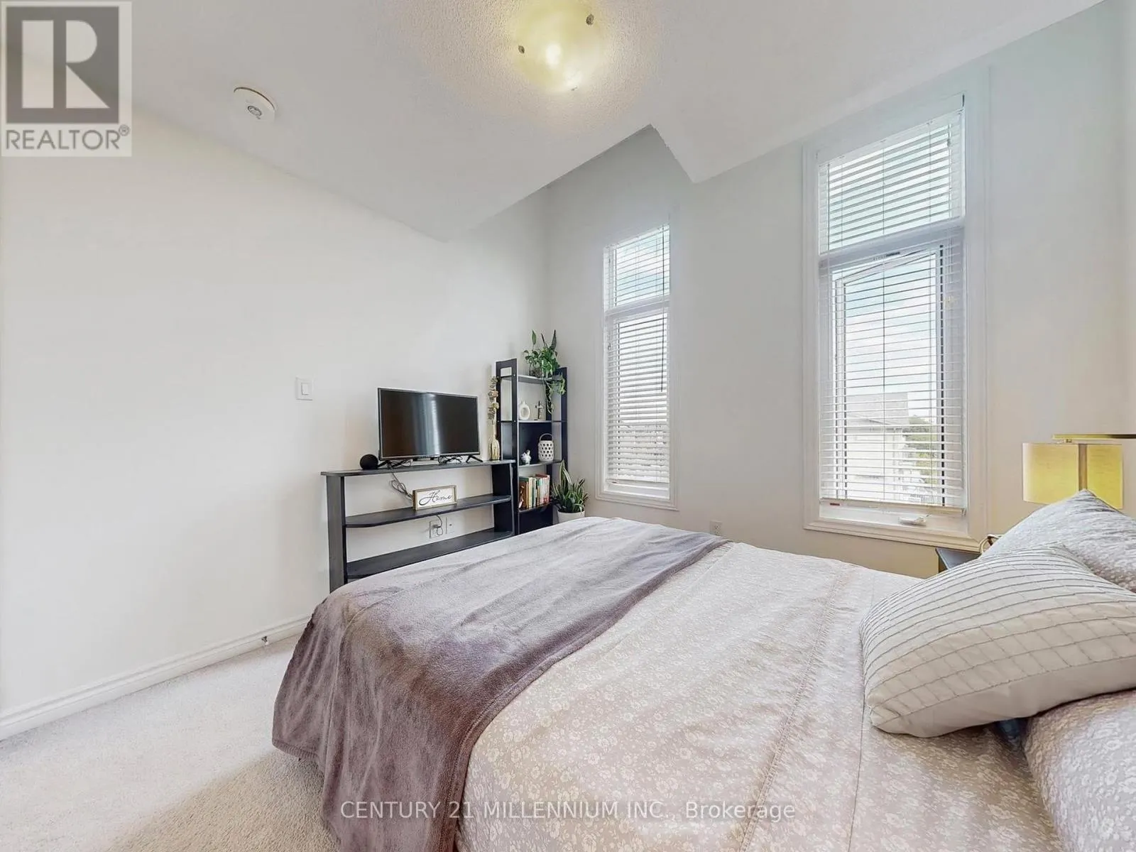 2578 WILLIAM JACKSON DRIVE