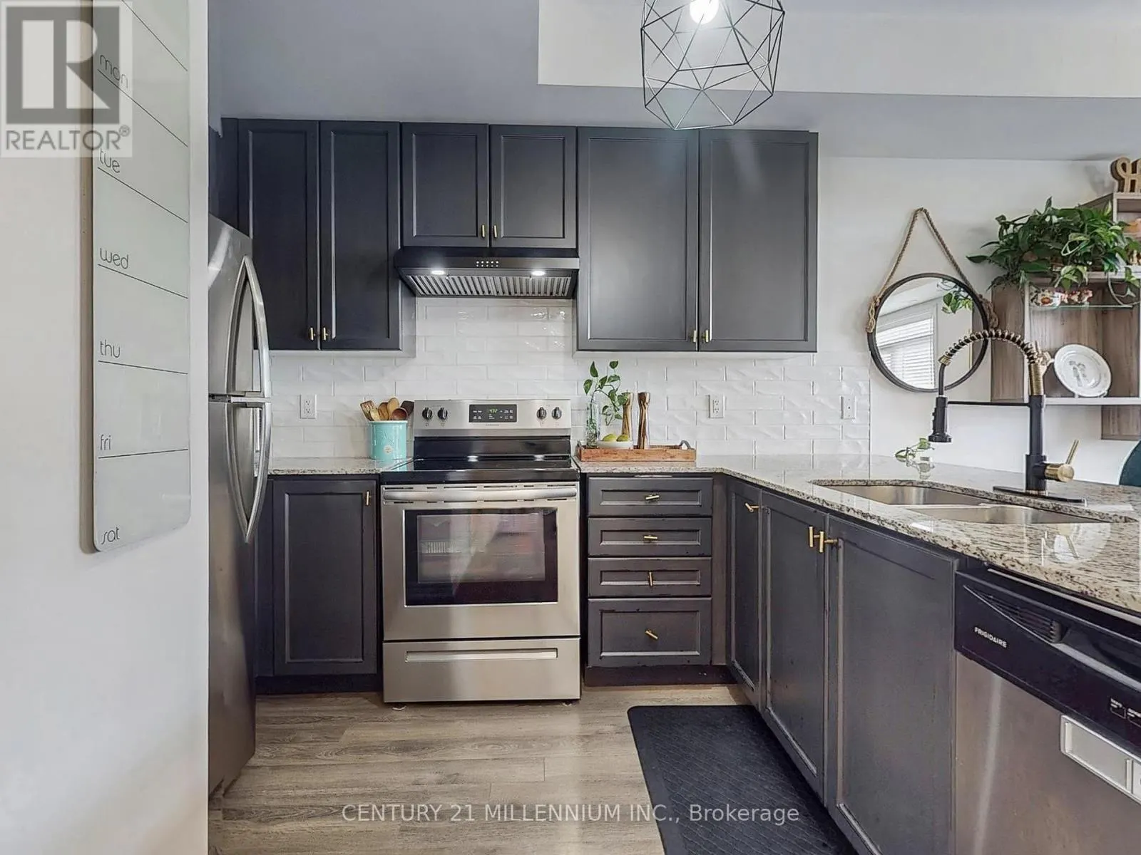 2578 WILLIAM JACKSON DRIVE