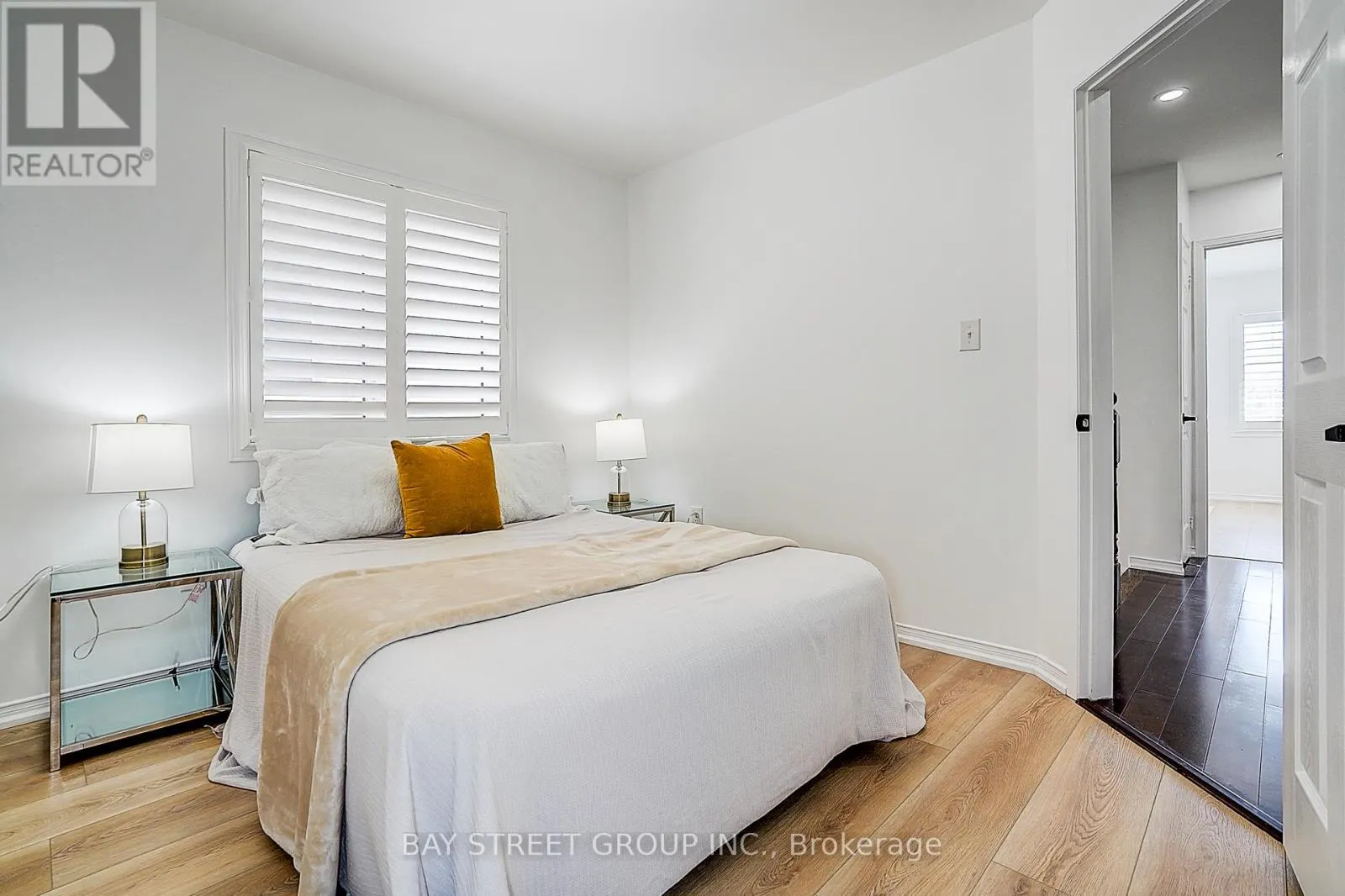 6 HOLROYD STREET