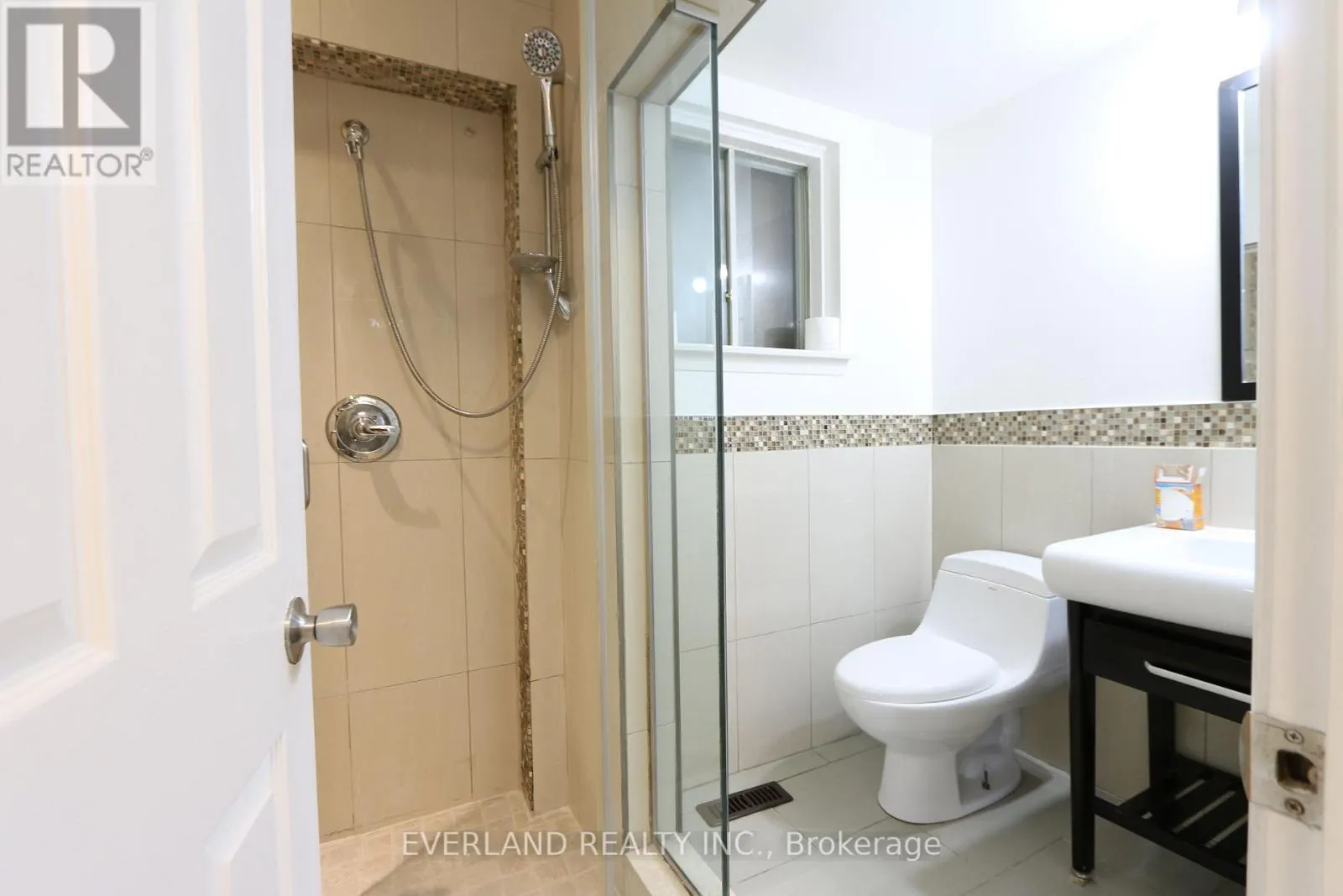 UPPER LEVEL - 73 SHELLAMWOOD TRAIL