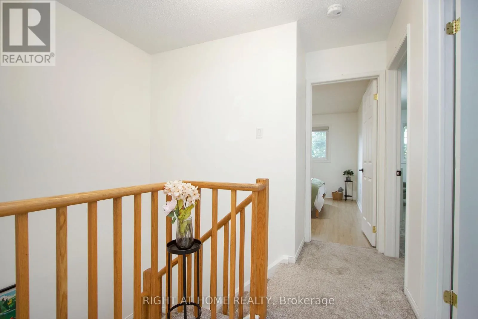 204 - 10 BASSETT BOULEVARD