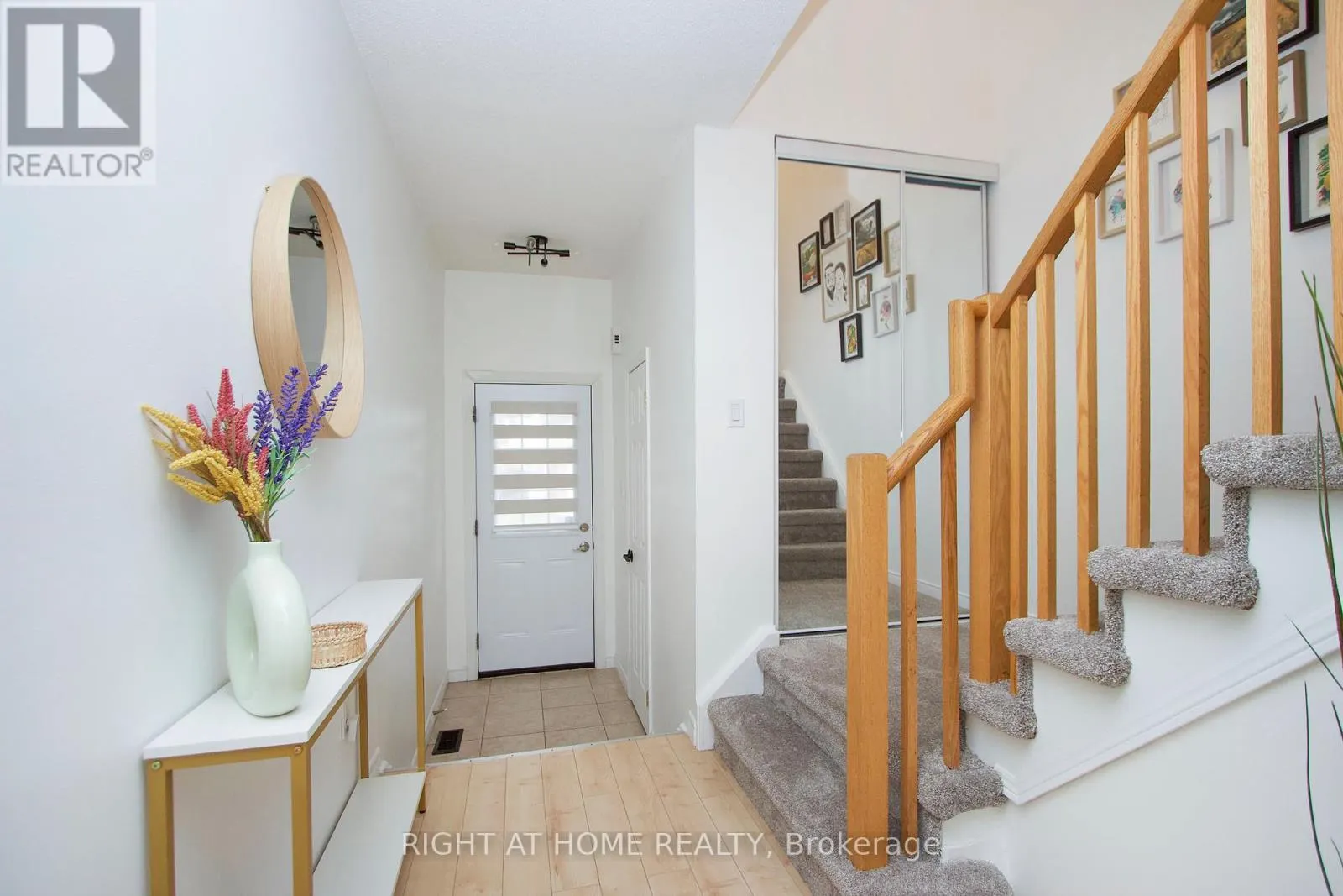 204 - 10 BASSETT BOULEVARD