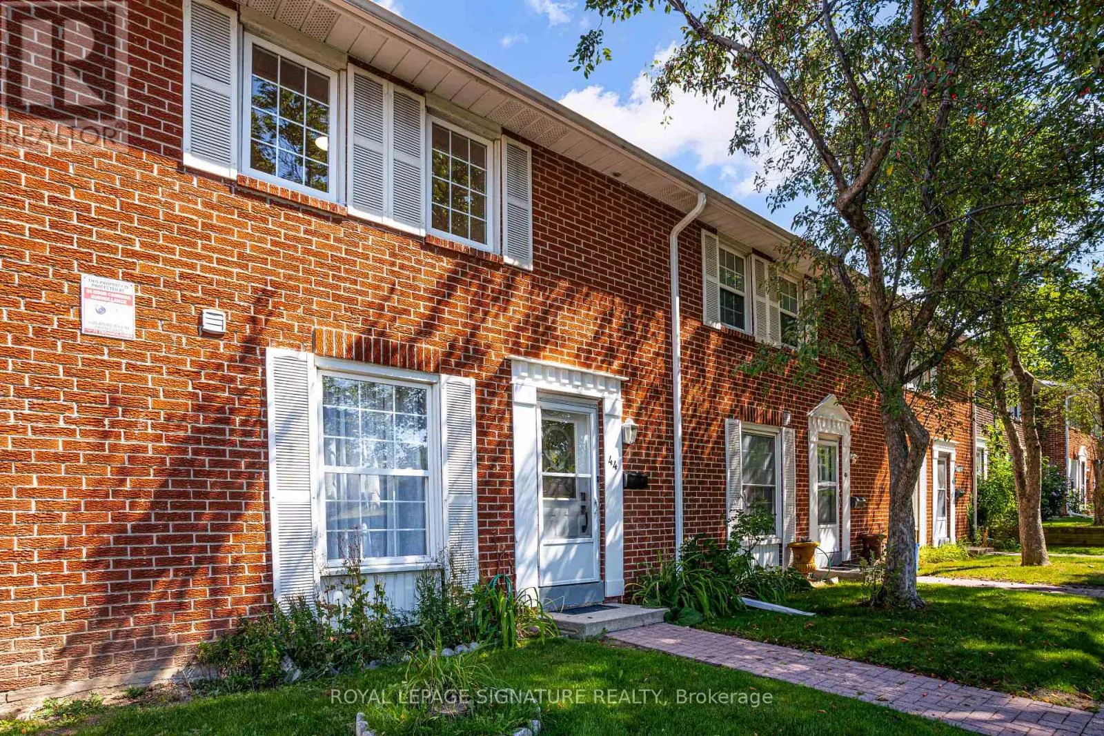 44 - 71 CASS AVENUE