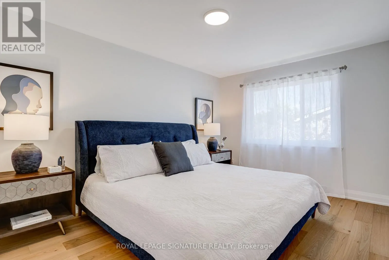 44 - 71 CASS AVENUE