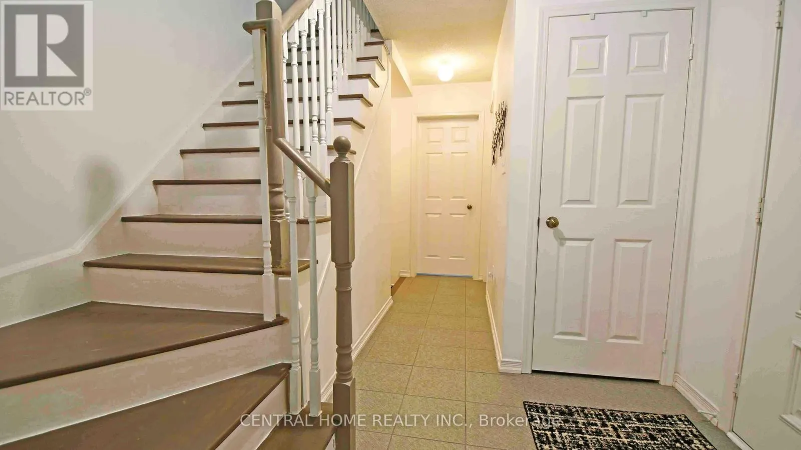 25 CAMILLERI ROAD