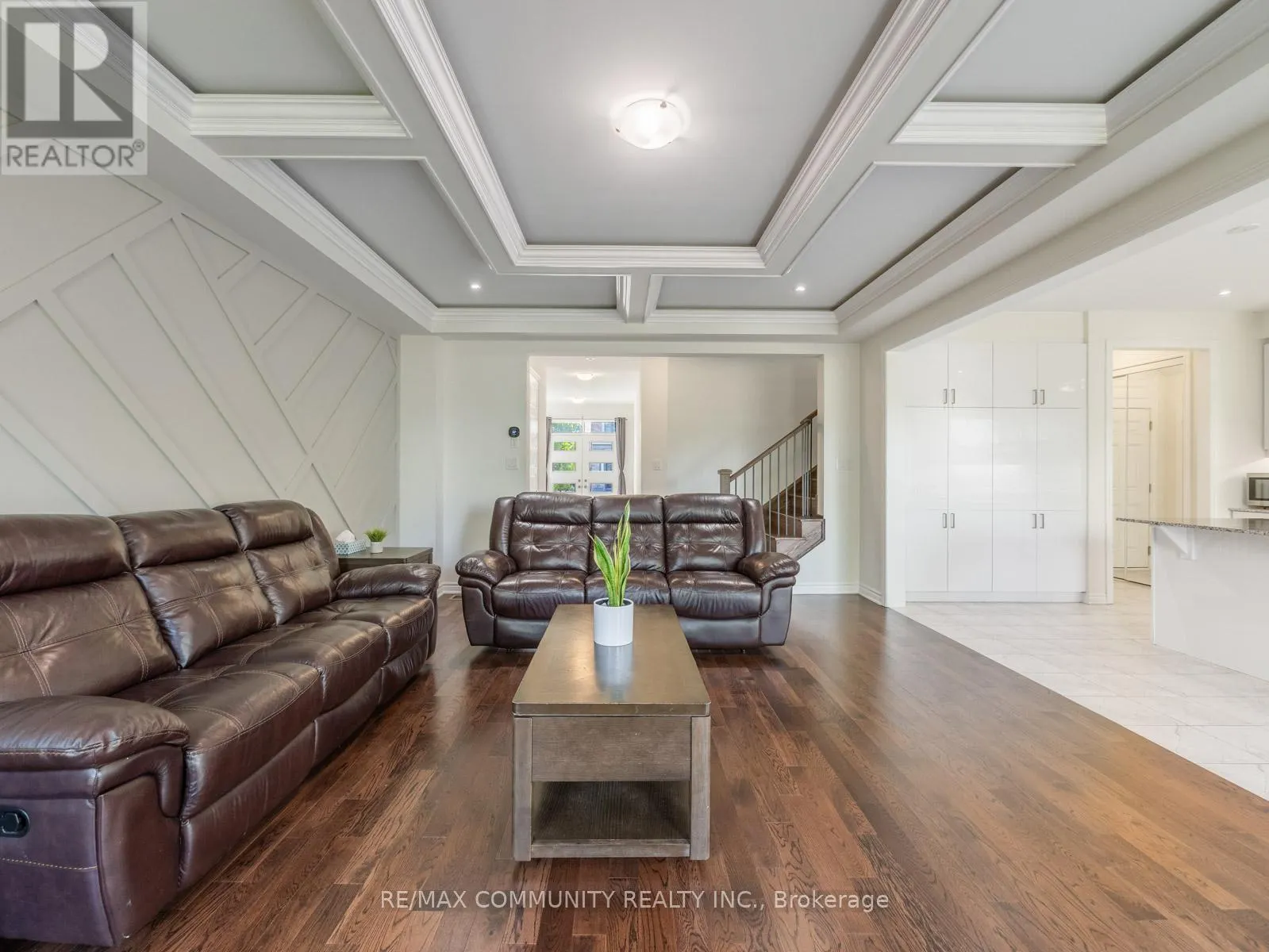 80 BARKERVILLE DRIVE