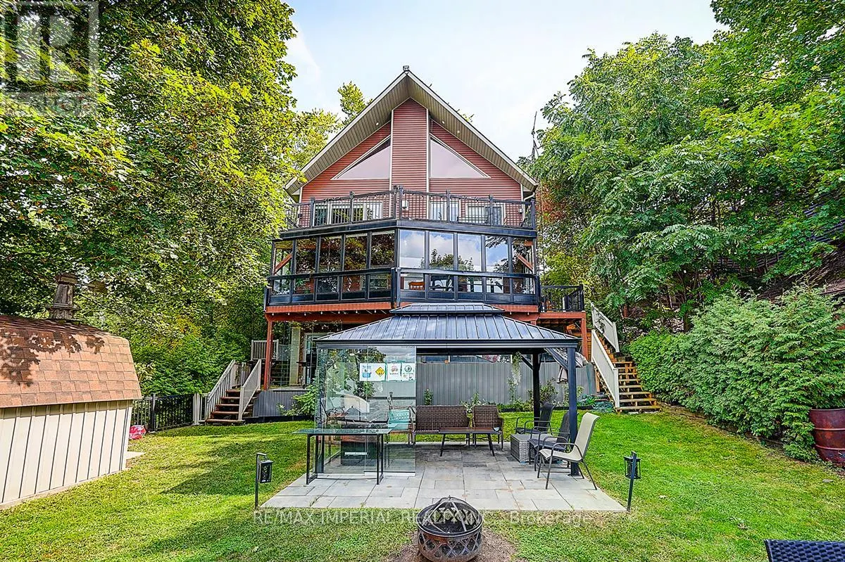 102 PERCY CRESCENT