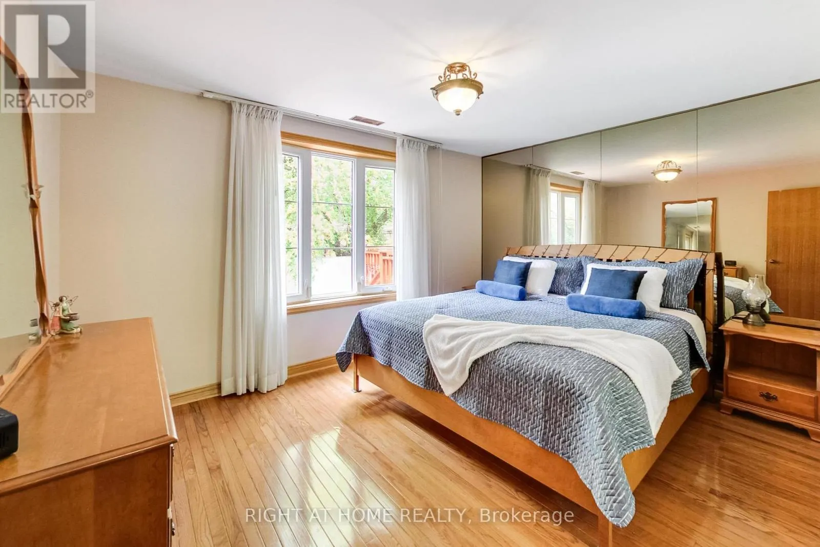 8 SURATY AVENUE
