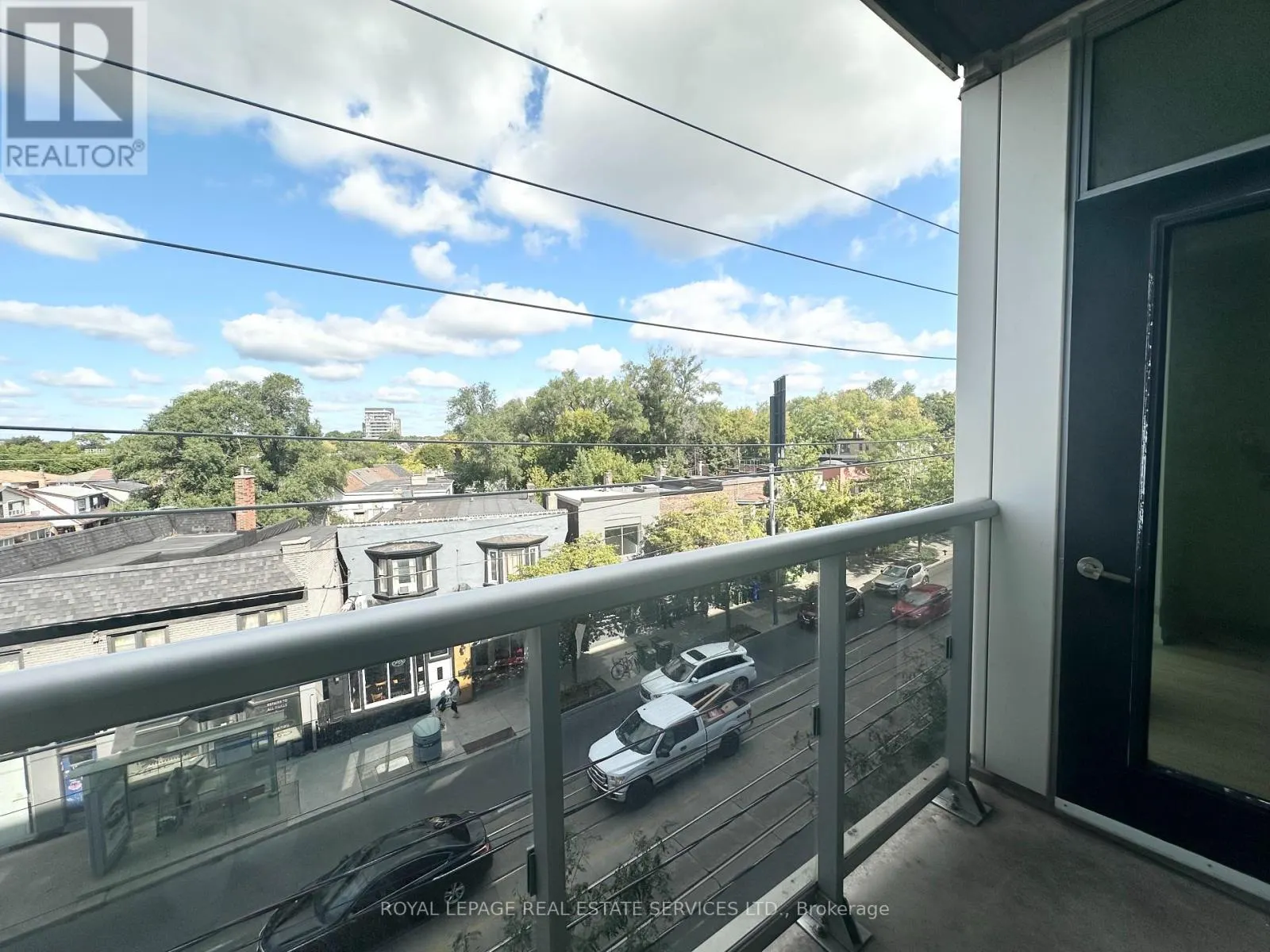 406 - 763 WOODBINE AVENUE