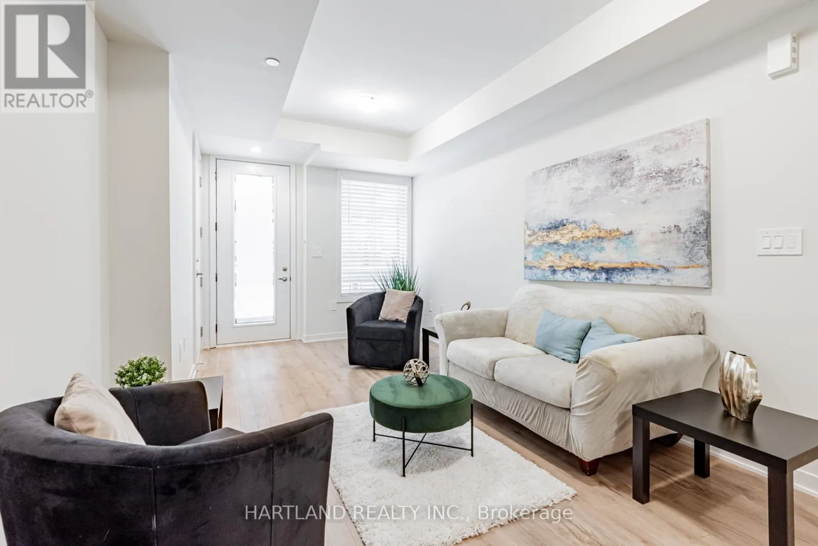 121 - 755 OMEGA DRIVE