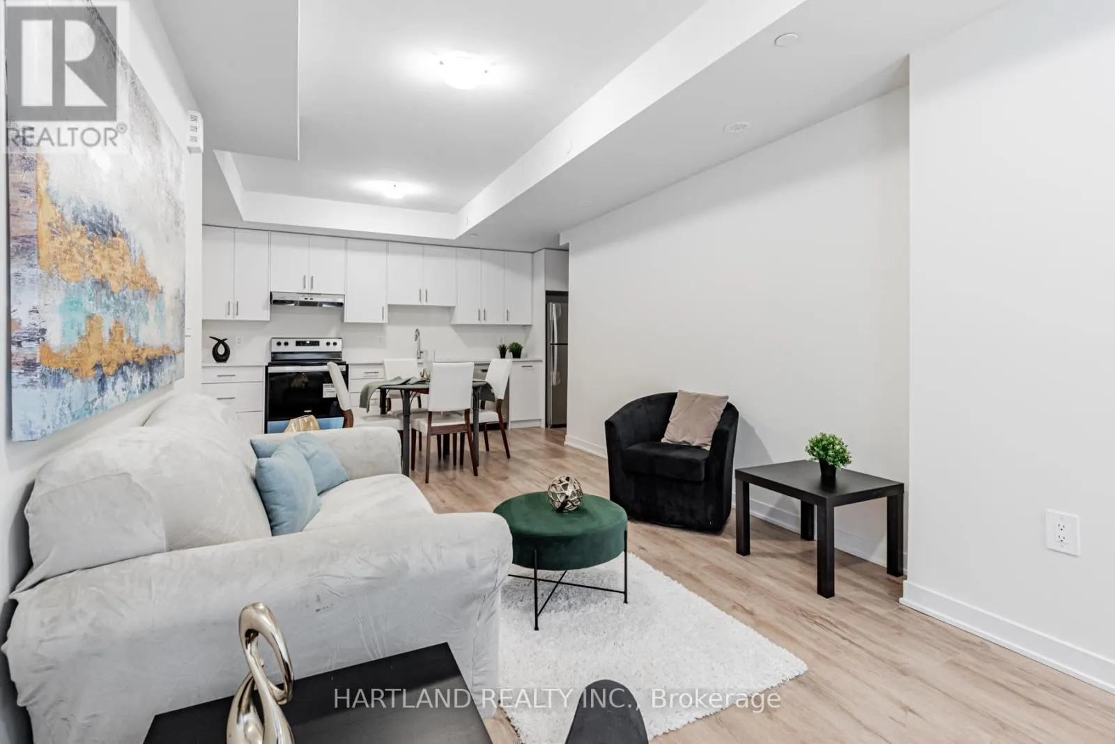 121 - 755 OMEGA DRIVE