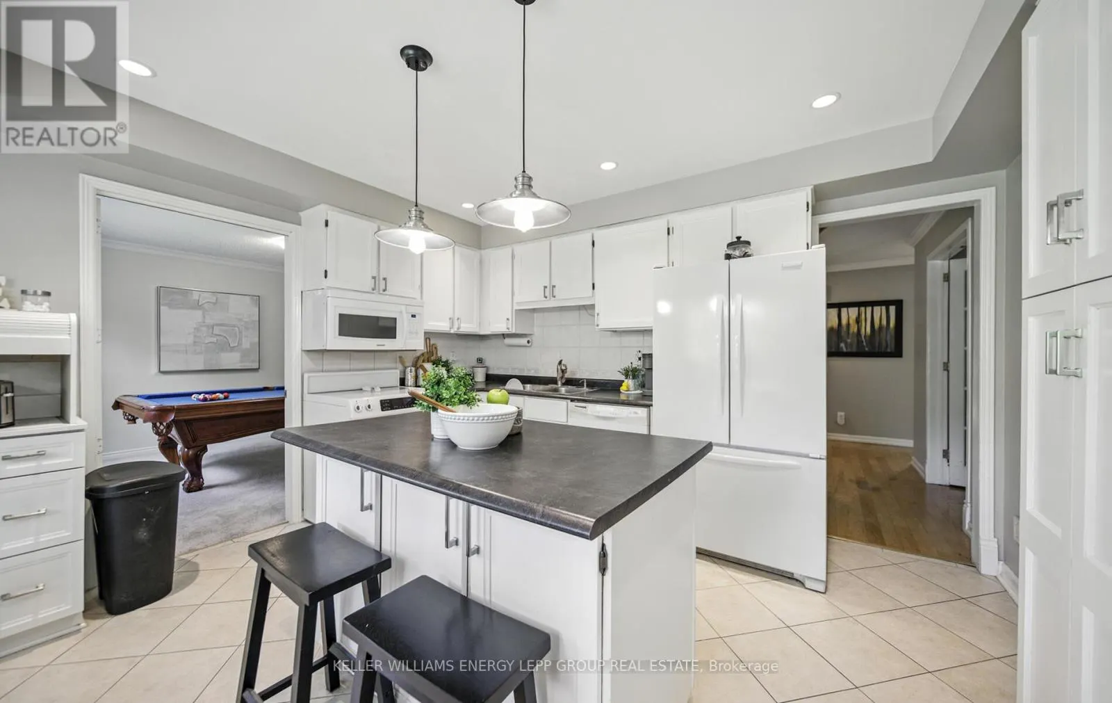 49 WORFOLK PLACE