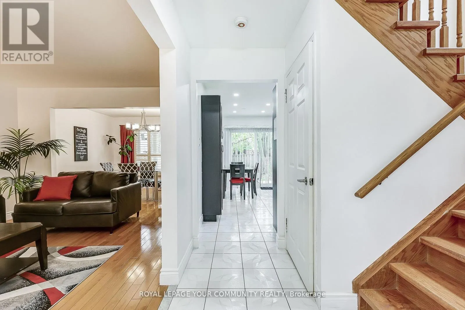 660 FOXWOOD TRAIL