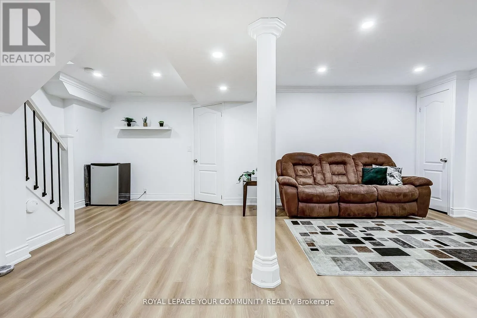 660 FOXWOOD TRAIL