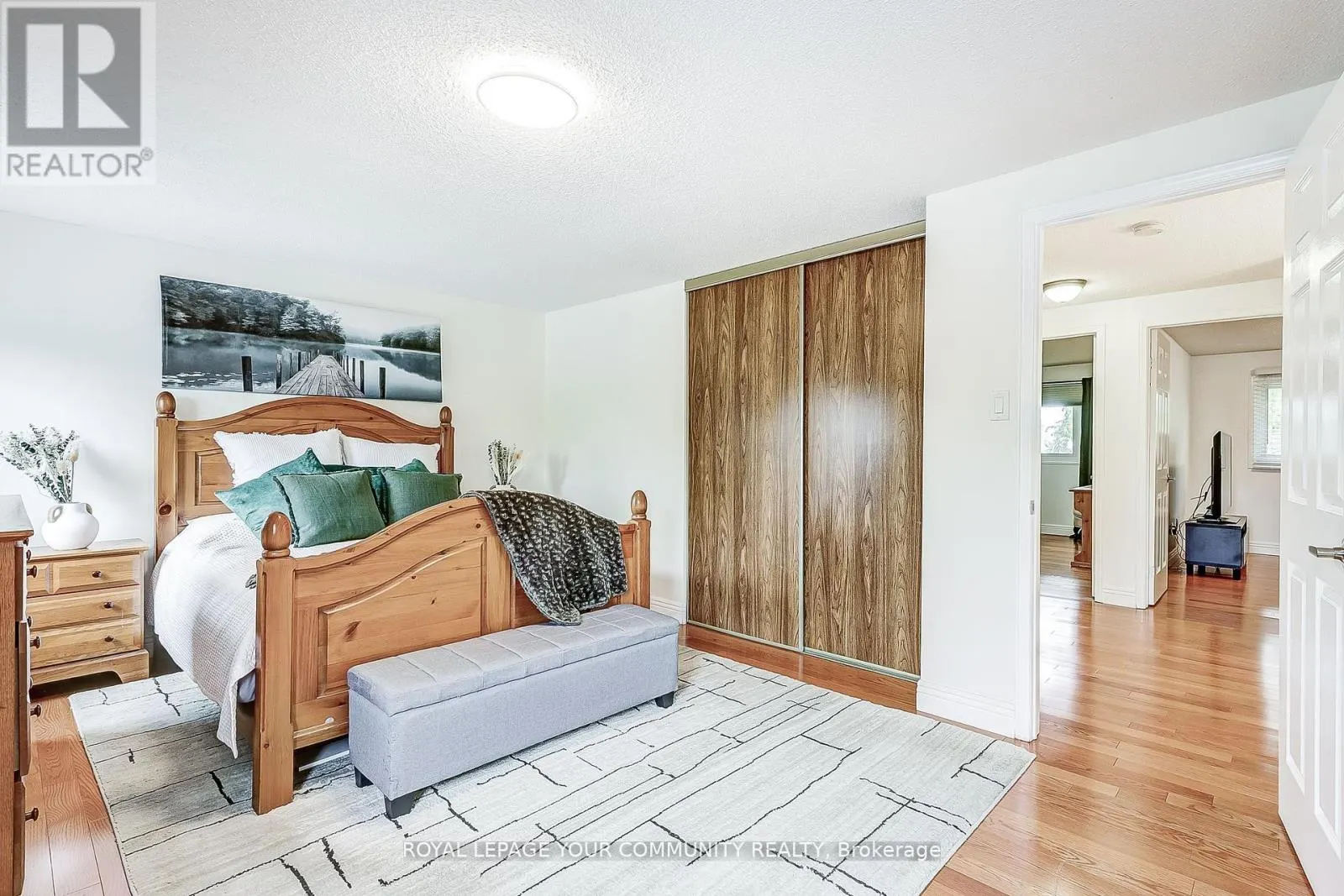 660 FOXWOOD TRAIL