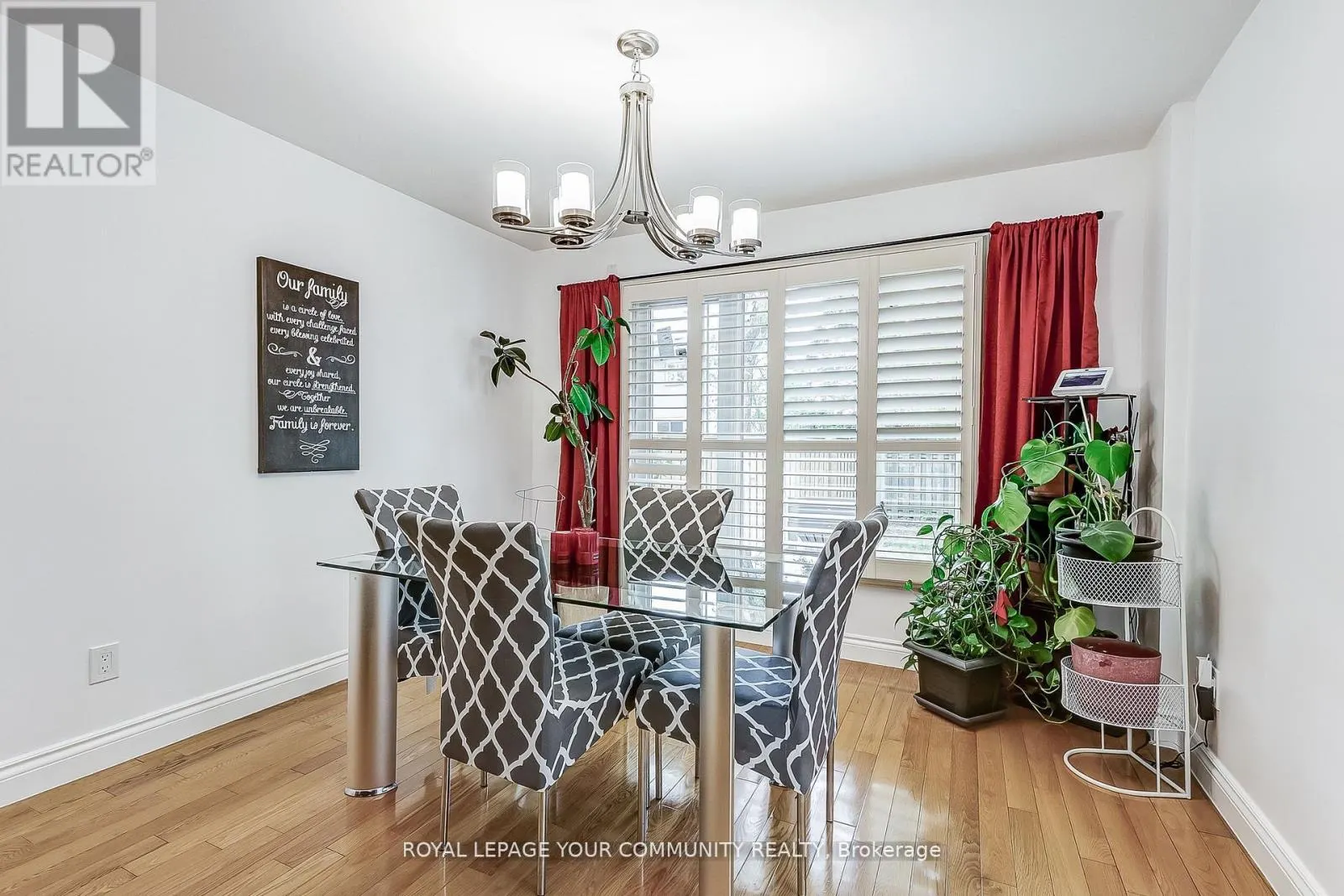 660 FOXWOOD TRAIL