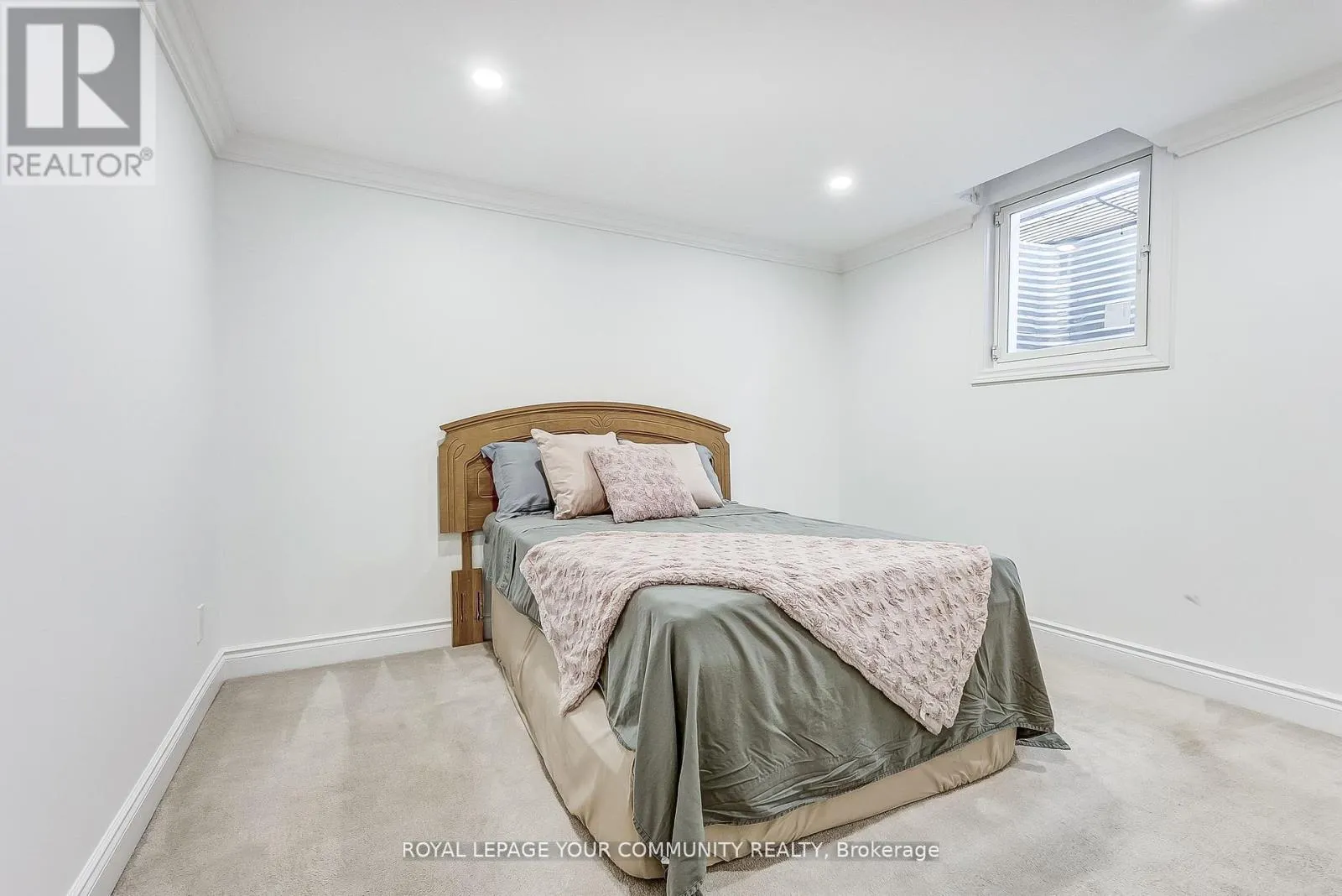 660 FOXWOOD TRAIL