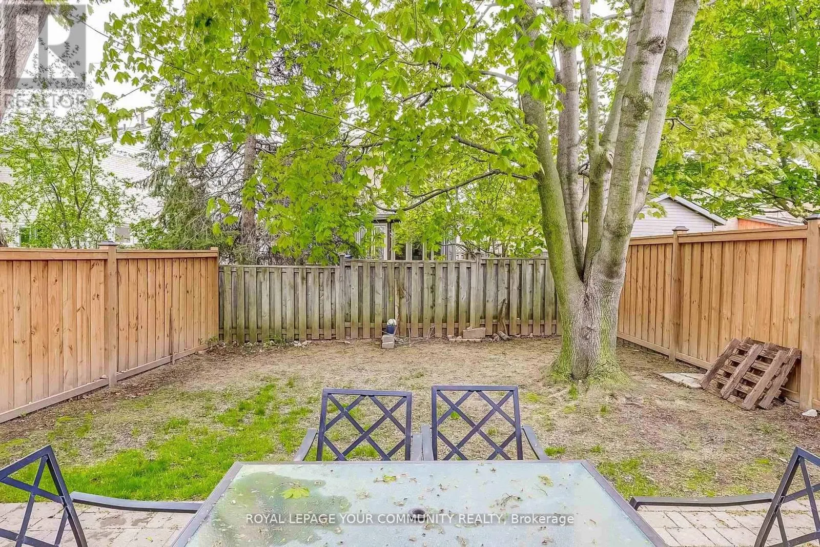 660 FOXWOOD TRAIL