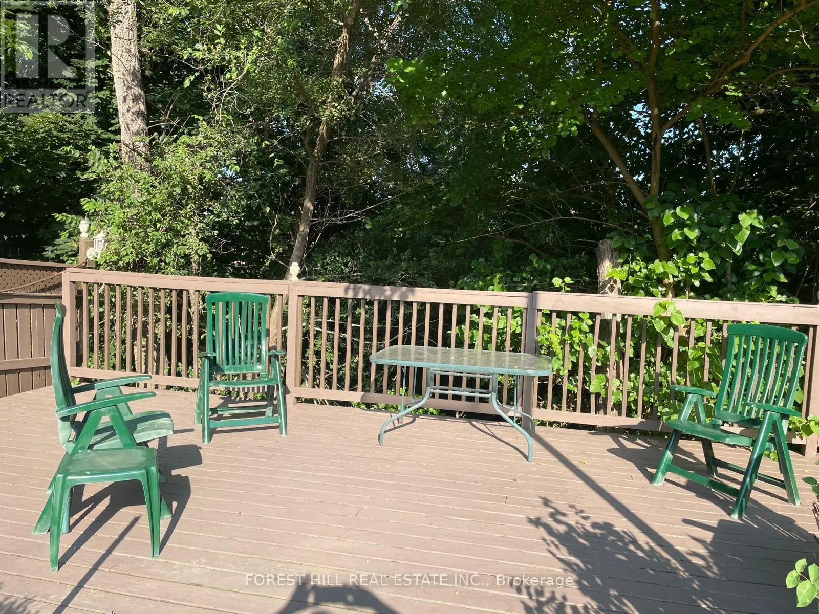 27 FITZGIBBON AVENUE