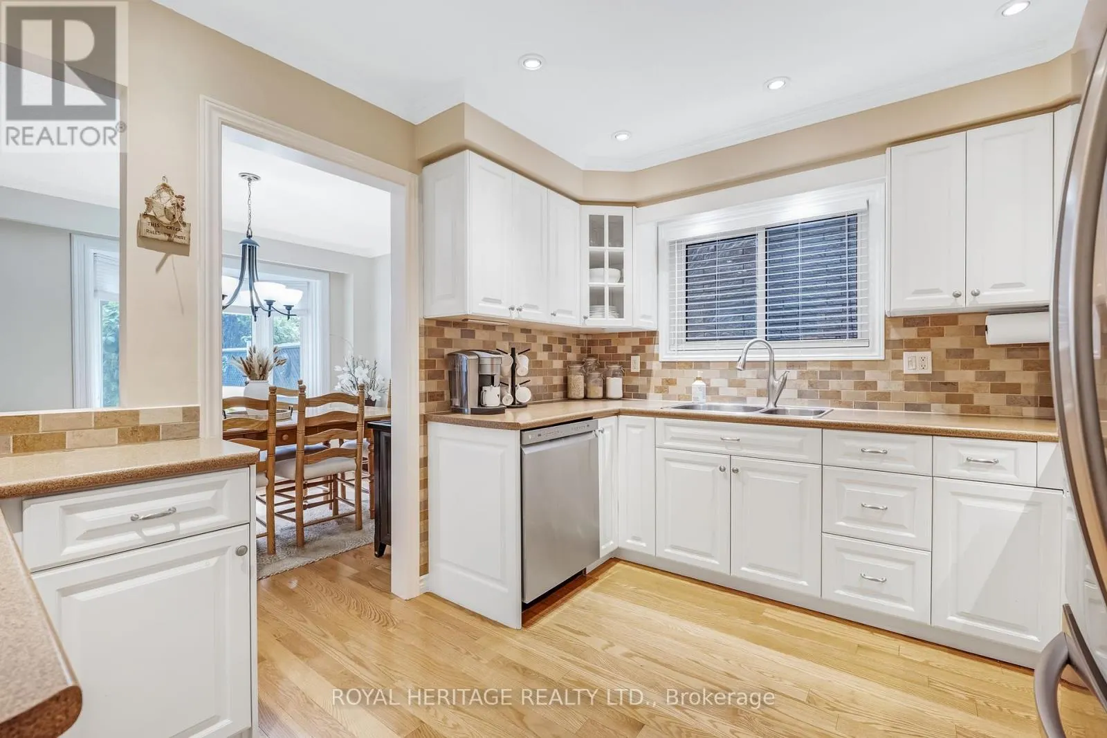 1742 SHADYBROOK DRIVE