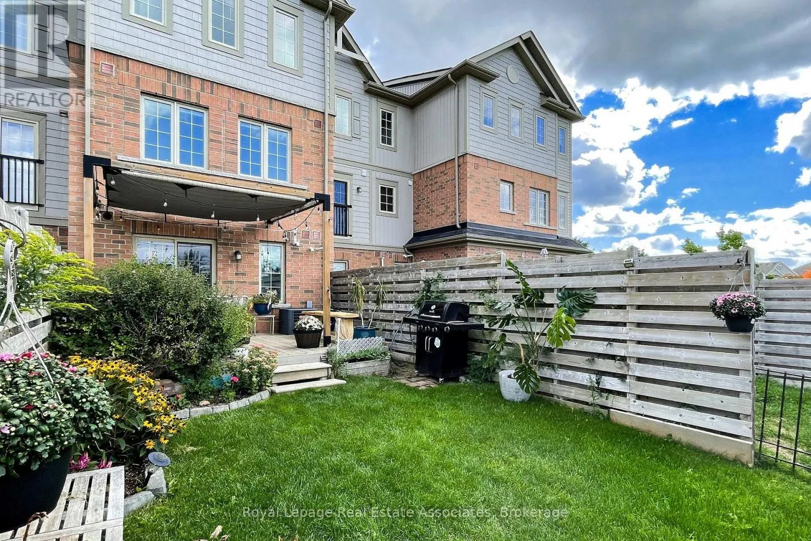 6 BENJAMIN WAY