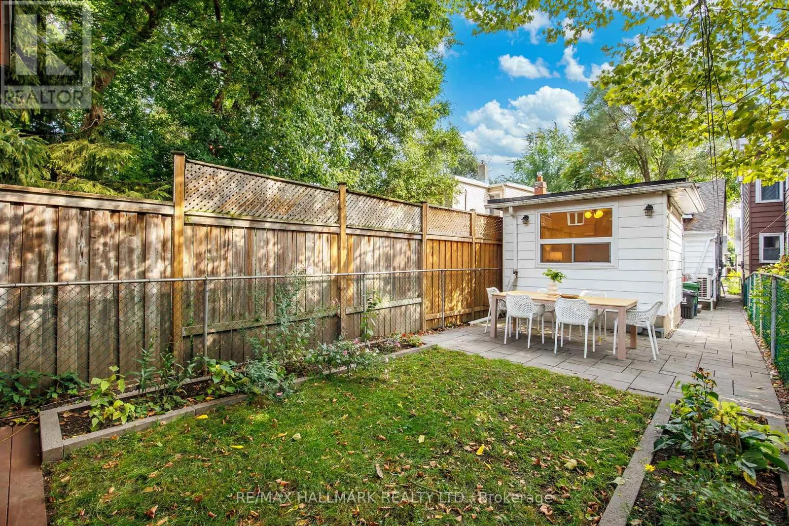 38 WESTWOOD AVENUE