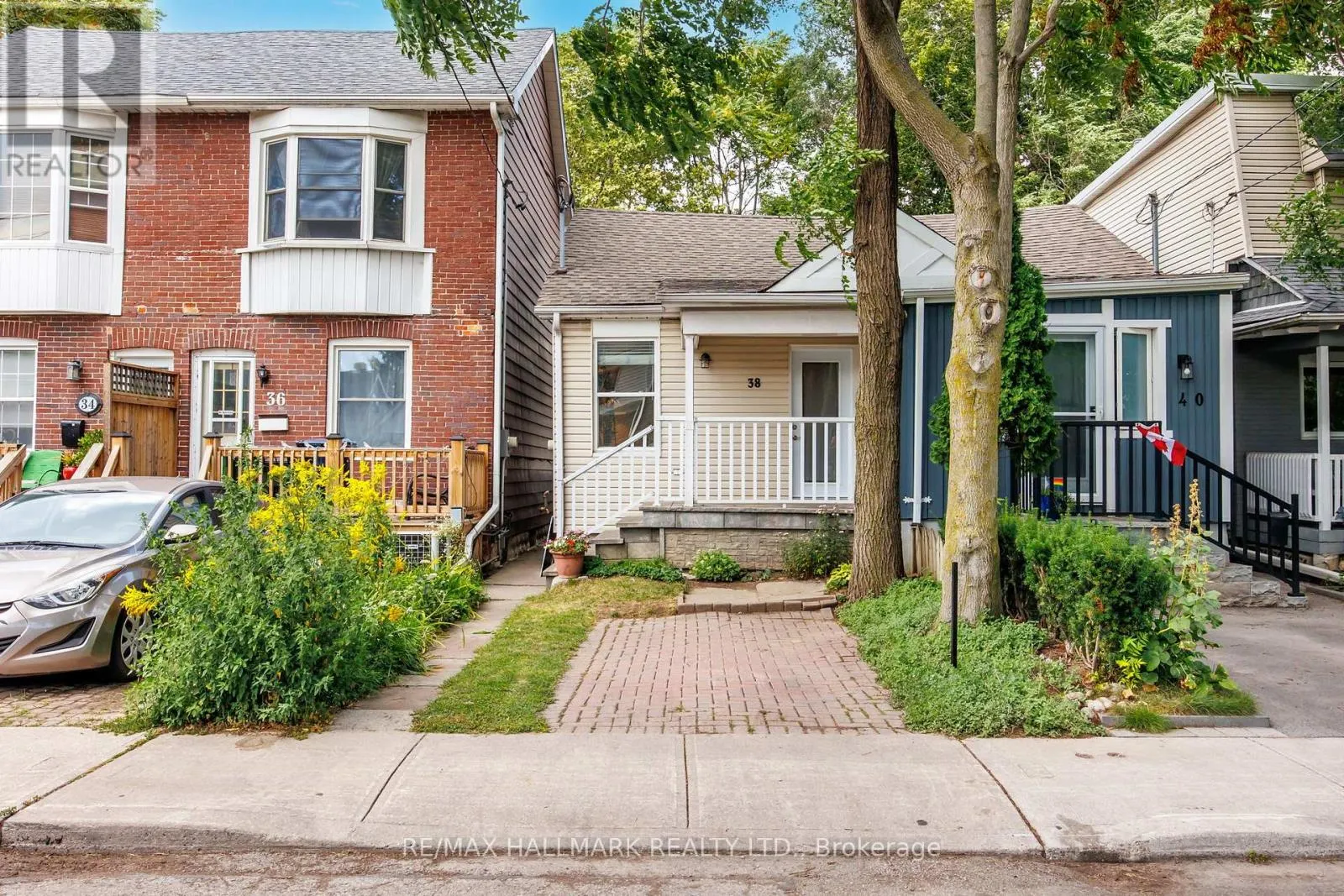 38 WESTWOOD AVENUE