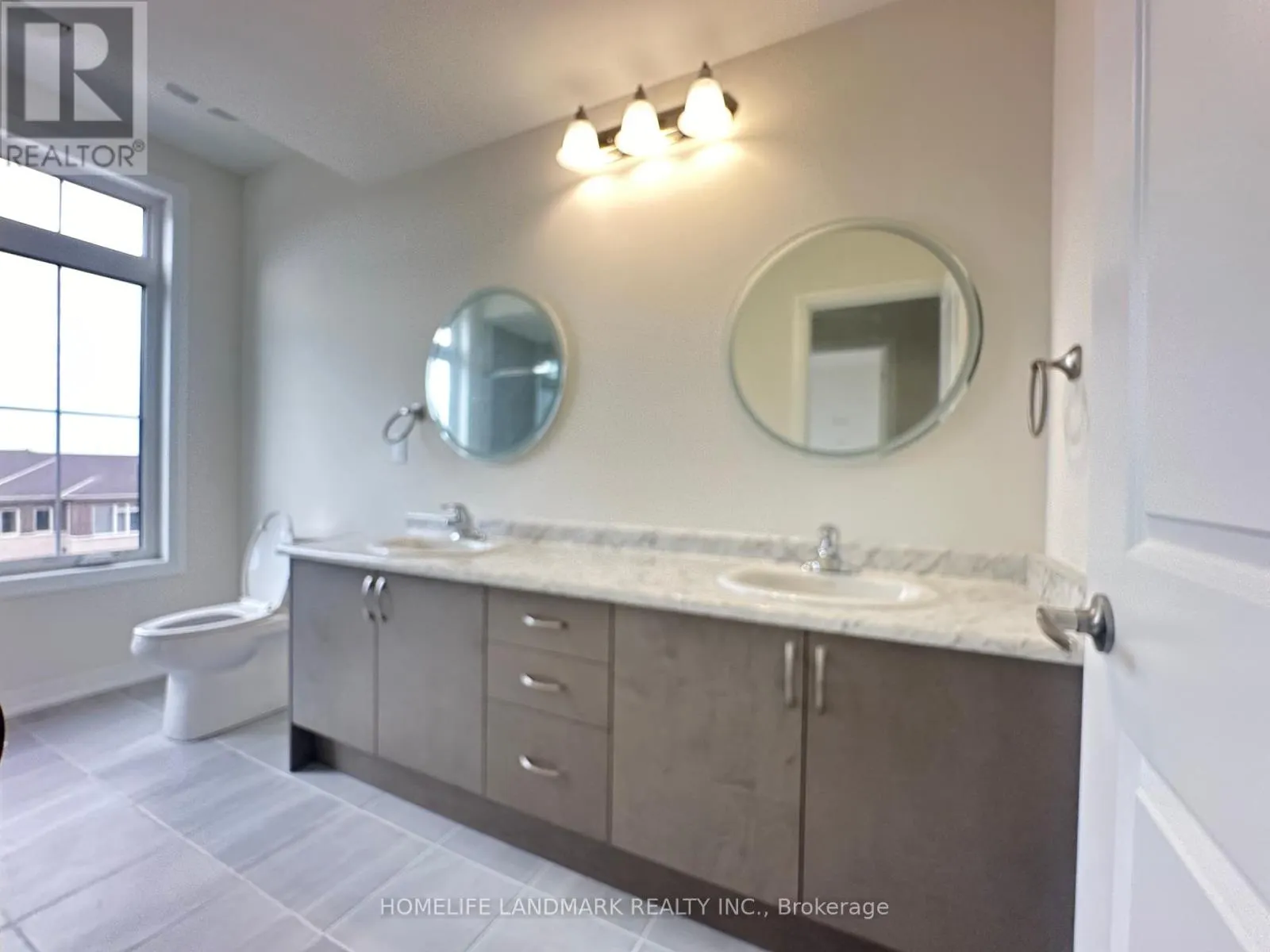 2744 PETER MATTHEWS DRIVE
