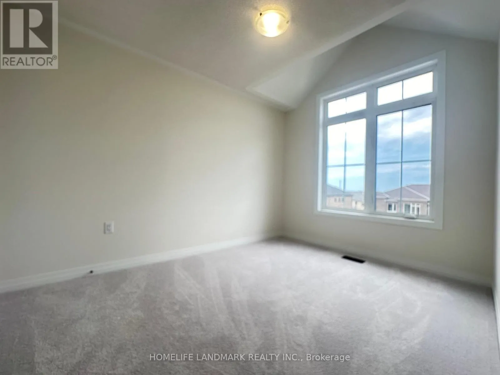 2744 PETER MATTHEWS DRIVE