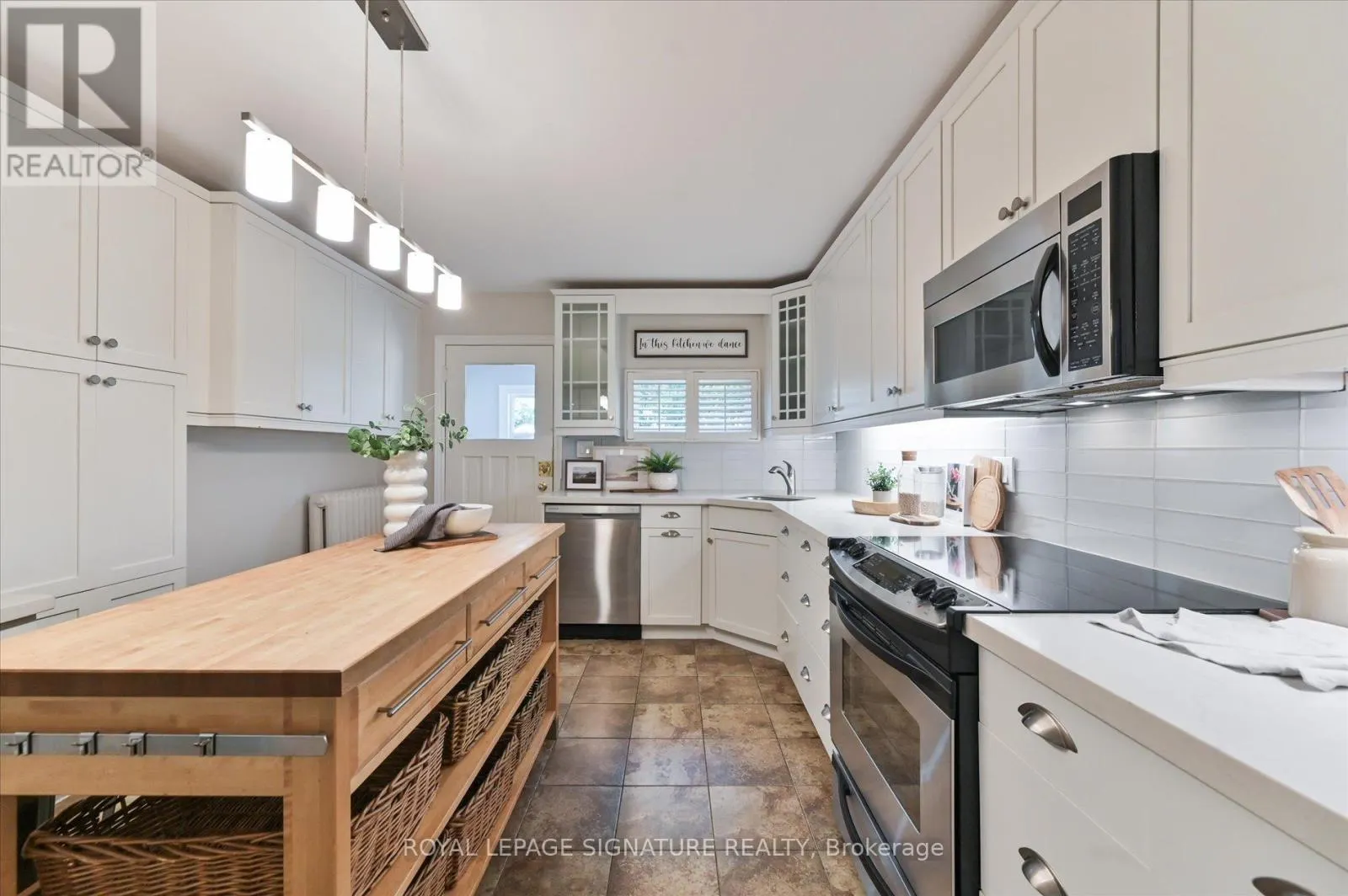 80 MORTIMER AVENUE