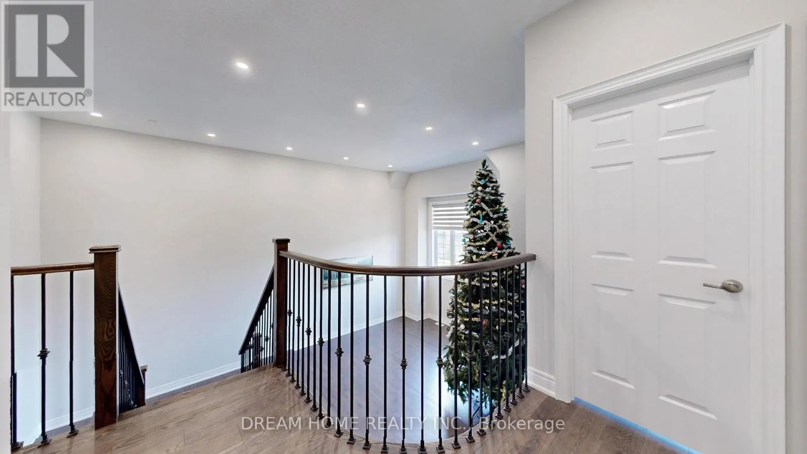 69 BLENHEIM CIRCLE