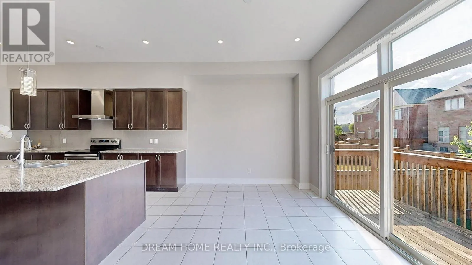 69 BLENHEIM CIRCLE
