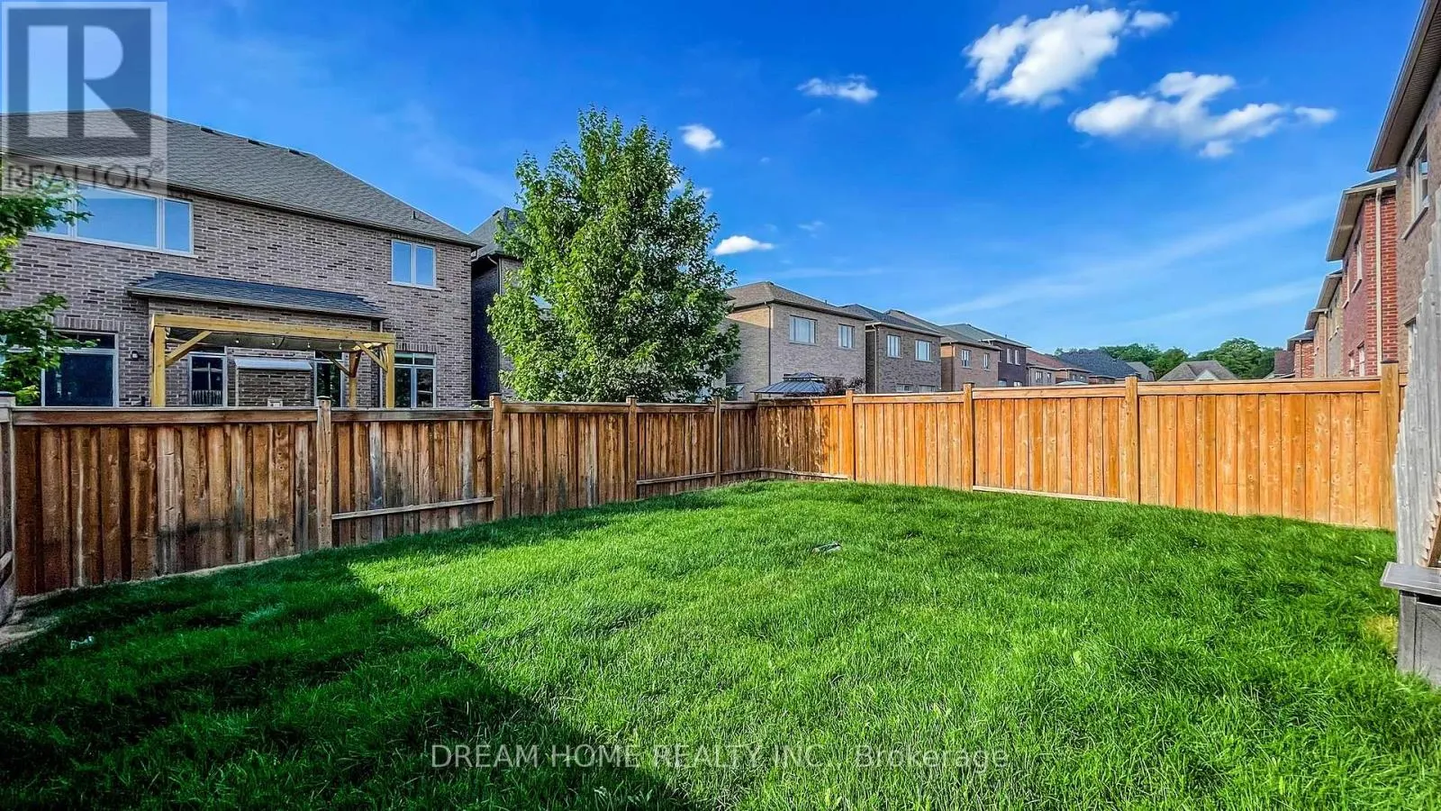 69 BLENHEIM CIRCLE