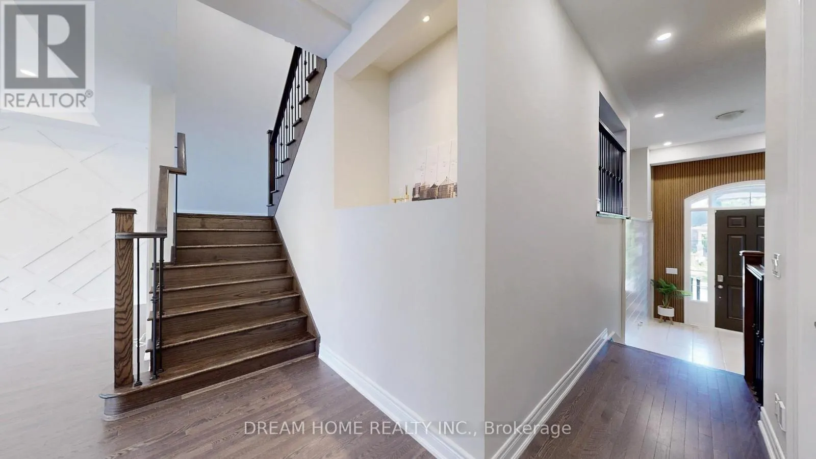 69 BLENHEIM CIRCLE
