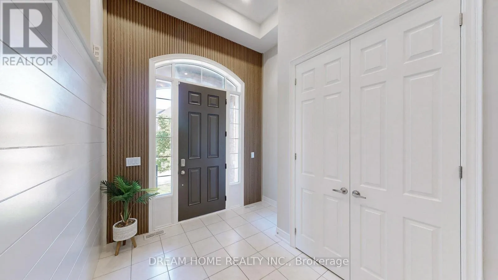69 BLENHEIM CIRCLE