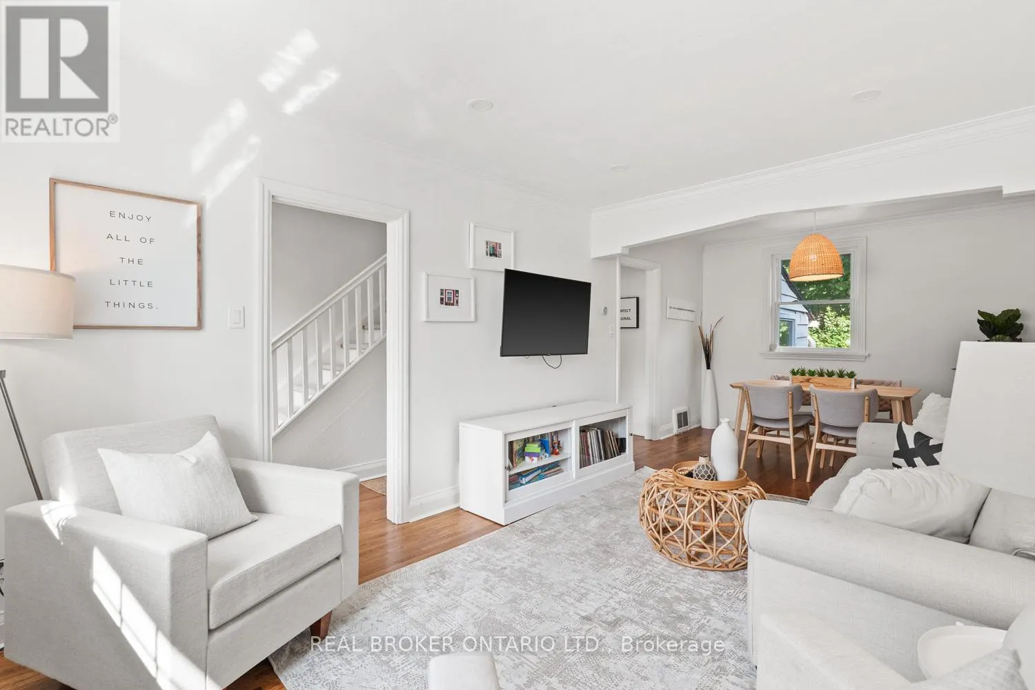 39 VANBRUGH AVENUE